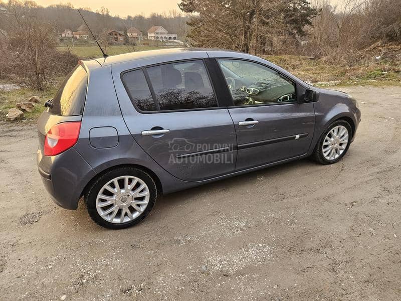 Renault Clio 1.6 16v CH