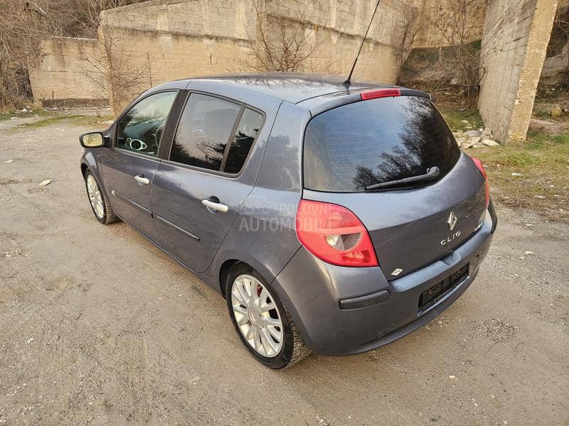 Renault Clio 1.6 16v CH
