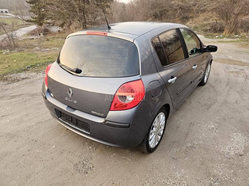 Renault Clio 1.6 16v CH