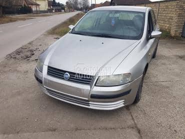 Fiat Stilo 16 16 V 2003. god. -  kompletan auto u delovima