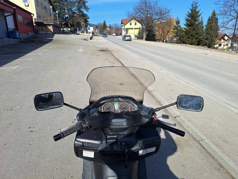 Suzuki Burgman AN 400 KB