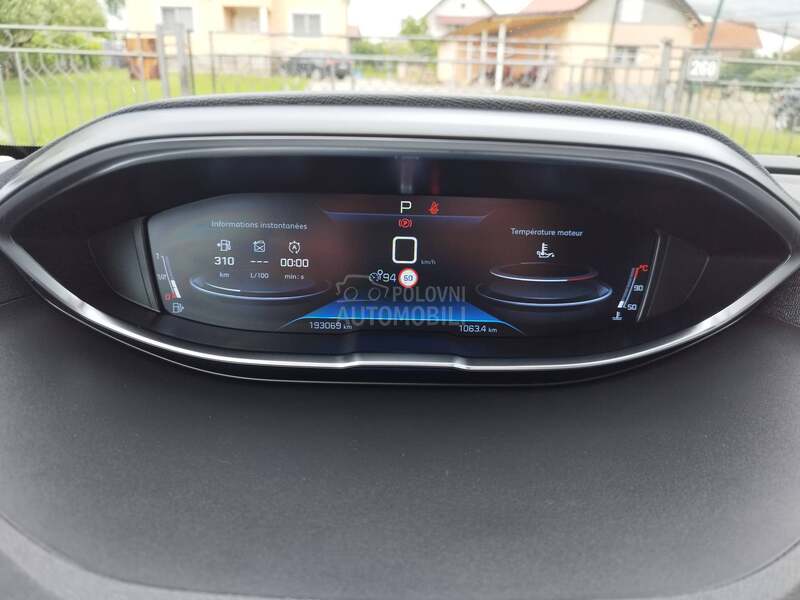 Peugeot 3008 1.5 BLUEHDI