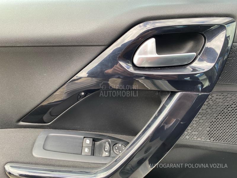 Peugeot 208 1.2 PURETECH ACTIVE