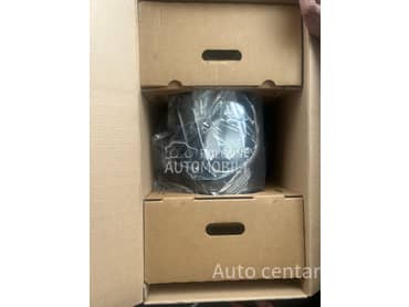 Far desni za Dacia Sandero od 2012. do 2016. god.