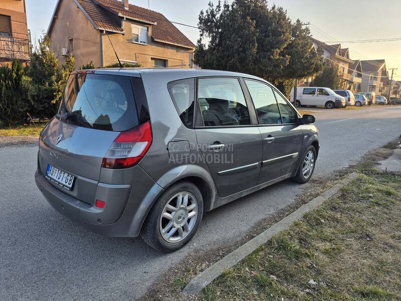Renault Scenic 1.9 DCI