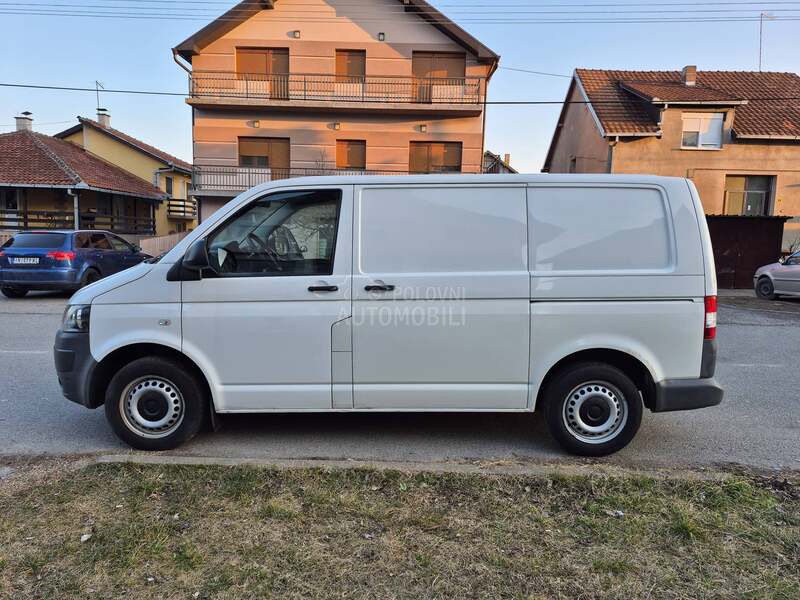 Volkswagen Transporter T5 2.0 TDI CR 140