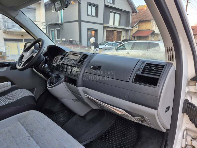 Volkswagen Transporter T5 2.0 TDI CR 140