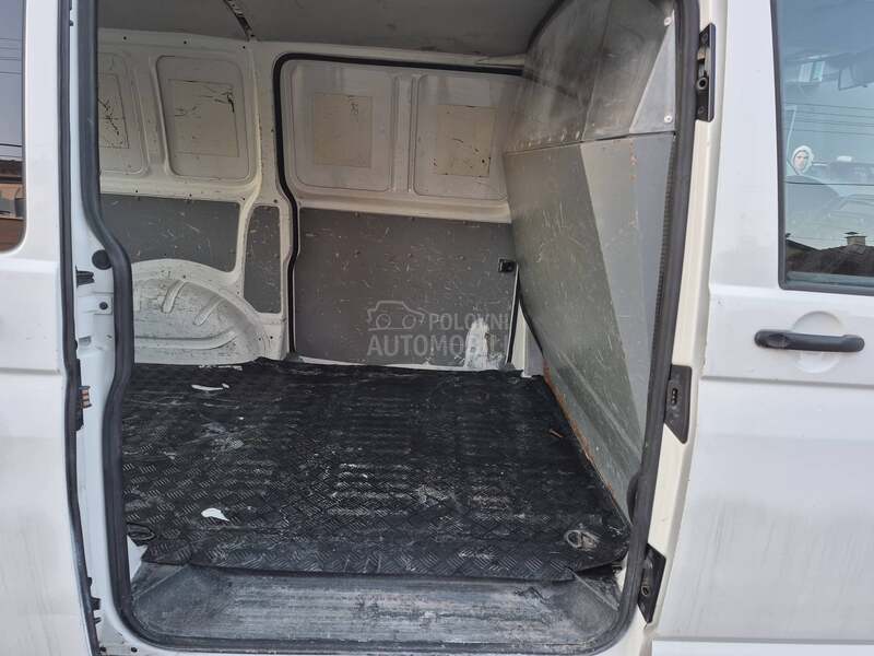 Volkswagen Transporter T5 2.0 TDI CR 140
