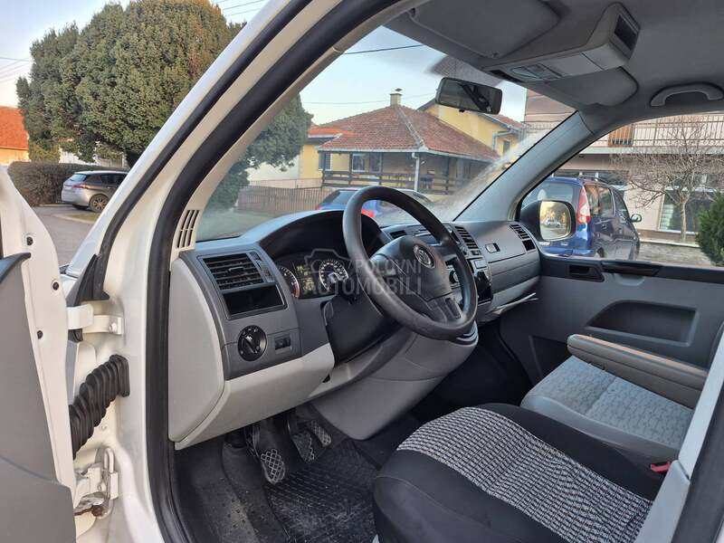 Volkswagen Transporter T5 2.0 TDI CR 140