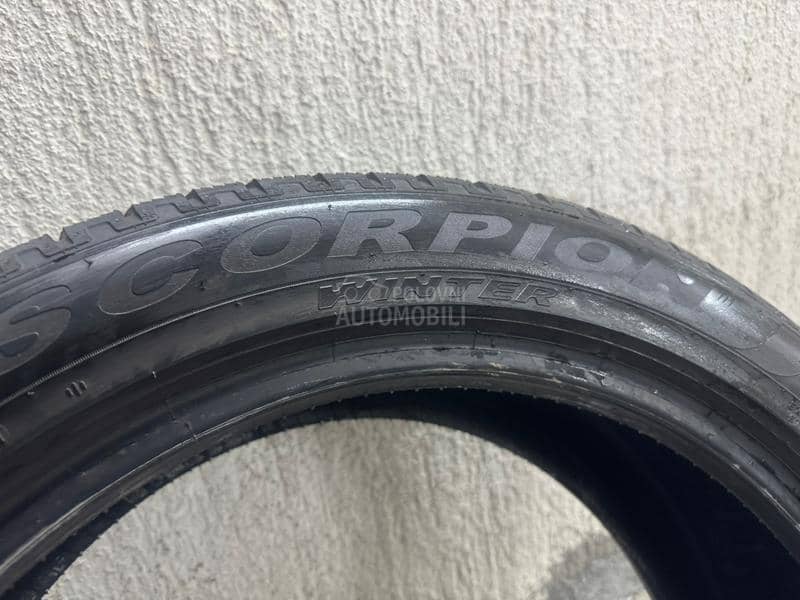 Pirelli 235/50 R20 Zimska
