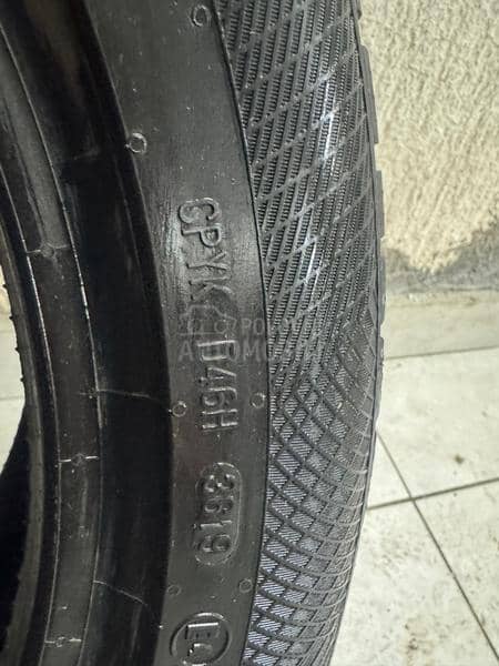 Continental 215/50 R18 Zimska