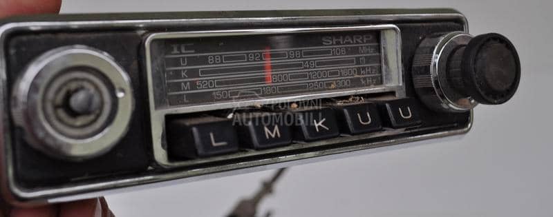 Sharp stari auto radio