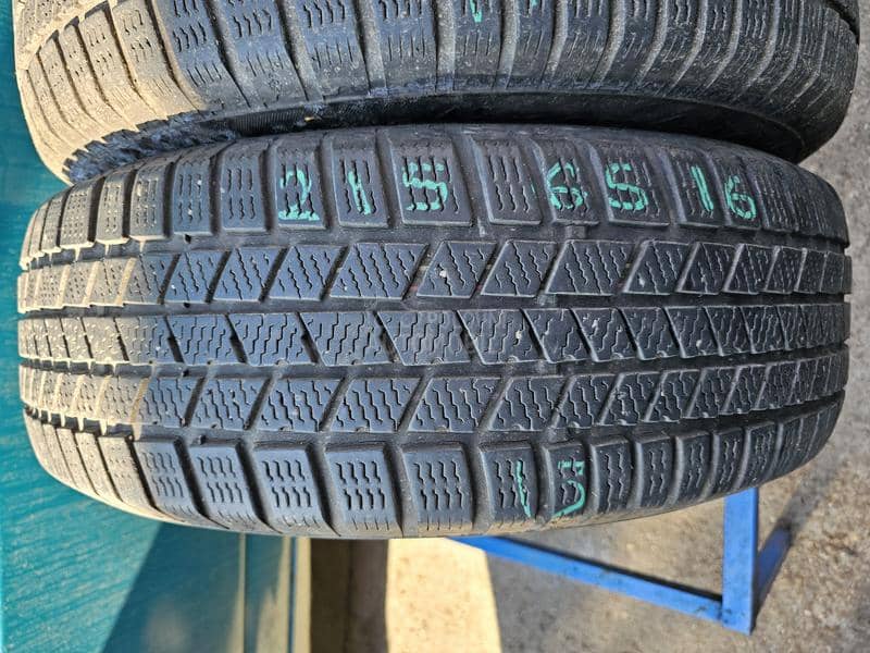 Continental 215/65 R16 Zimska