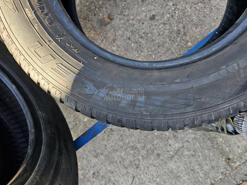 Falken 215/65 R16 Zimska