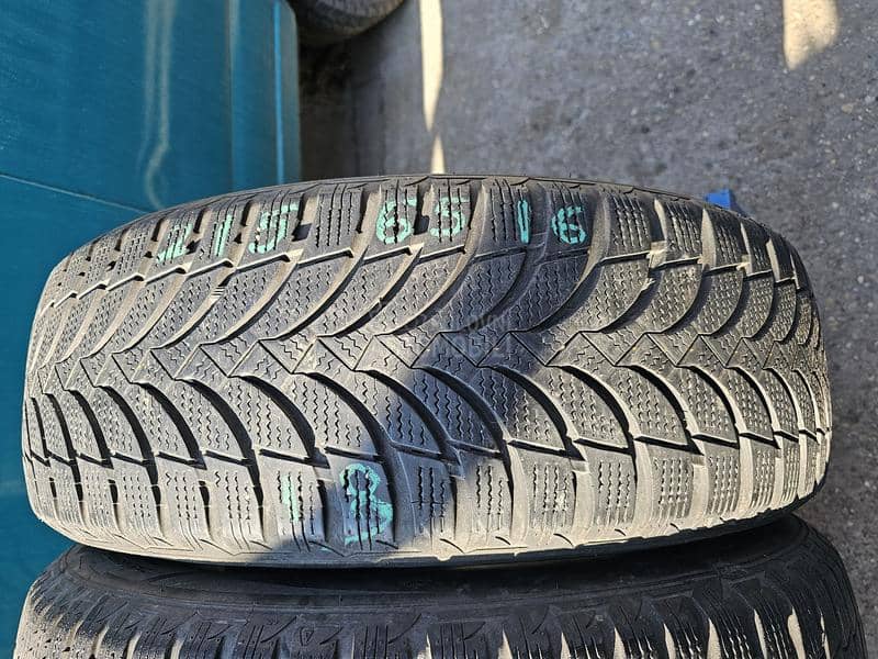 Nexen 215/65 R16 Zimska