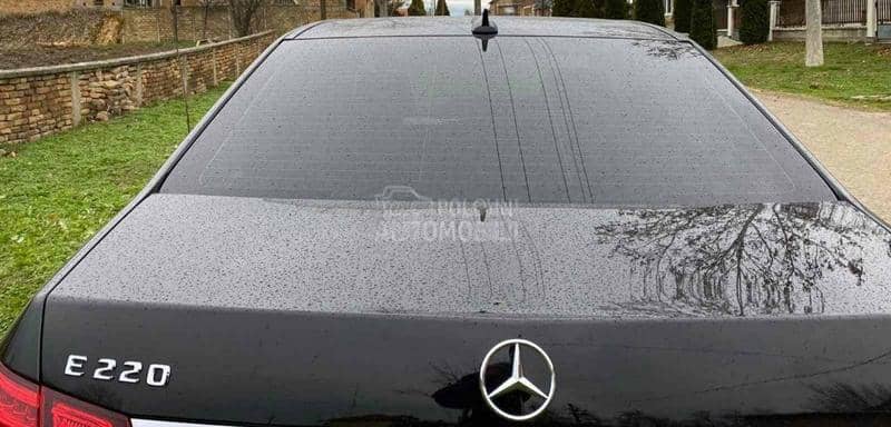Mercedes Benz E 220 2013. god. -  kompletan auto u delovima