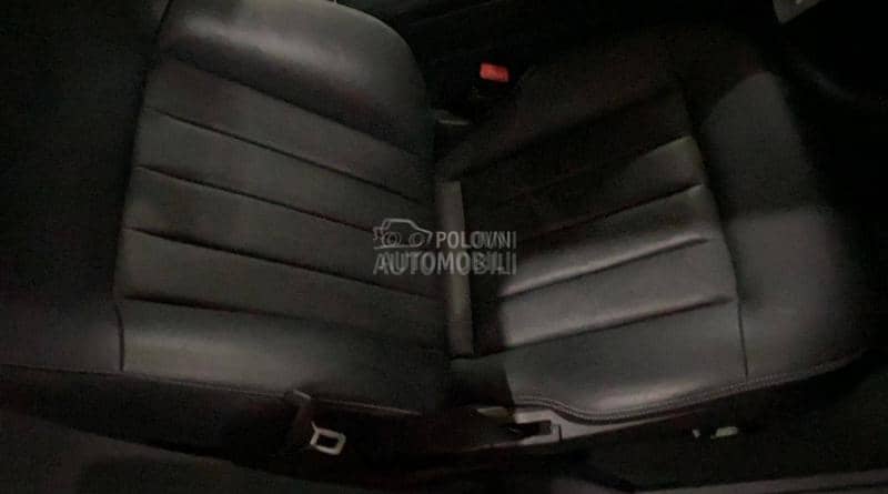 Mercedes Benz E 220 2013. god. -  kompletan auto u delovima