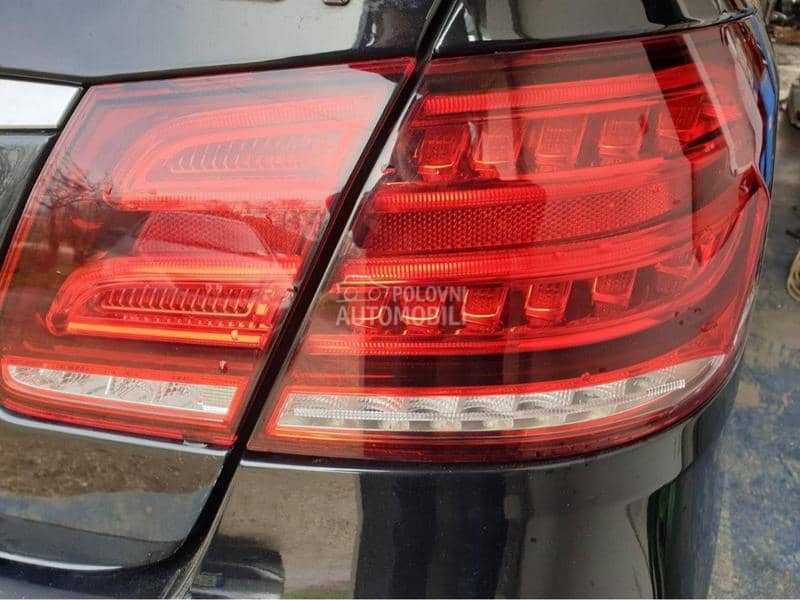 Mercedes Benz E 220 2013. god. -  kompletan auto u delovima