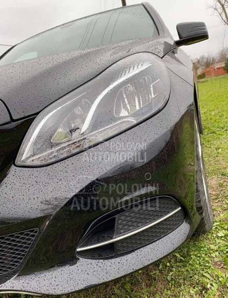 Mercedes Benz E 220 2013. god. -  kompletan auto u delovima