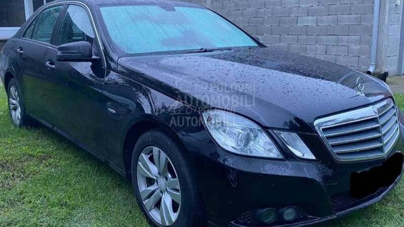 Mercedes Benz E 220 2200 2011. god. -  kompletan auto u delovima
