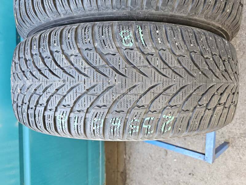 Nokian 235/60 R18 Zimska
