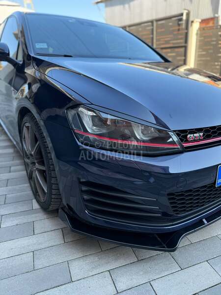Volkswagen Golf 7 GTI Performance