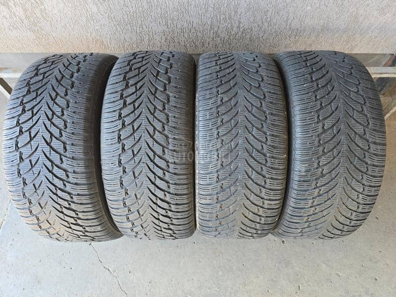 Nokian 275/40 R20 Zimska