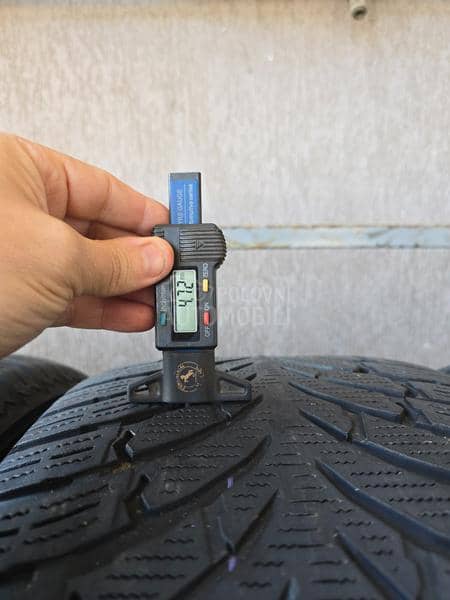 Nokian 275/40 R20 Zimska