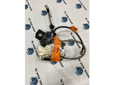 Brava zadnjih desnih vrata za Volkswagen Polo