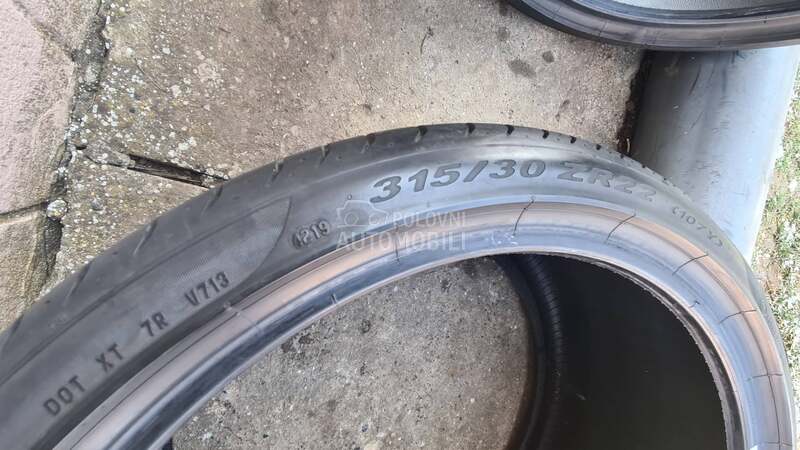 Pirelli 315/30 R22 Letnja