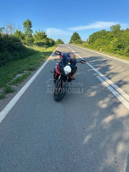 Suzuki GSXR 1000 K8