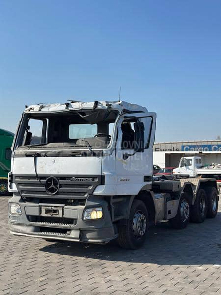 Mercedes Benz Actros 3244