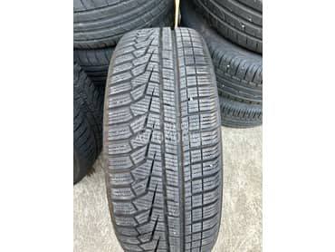 Hankook 205/55 R17 Zimska