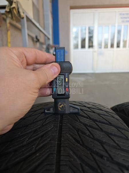 Michelin 225/55 R18 Zimska