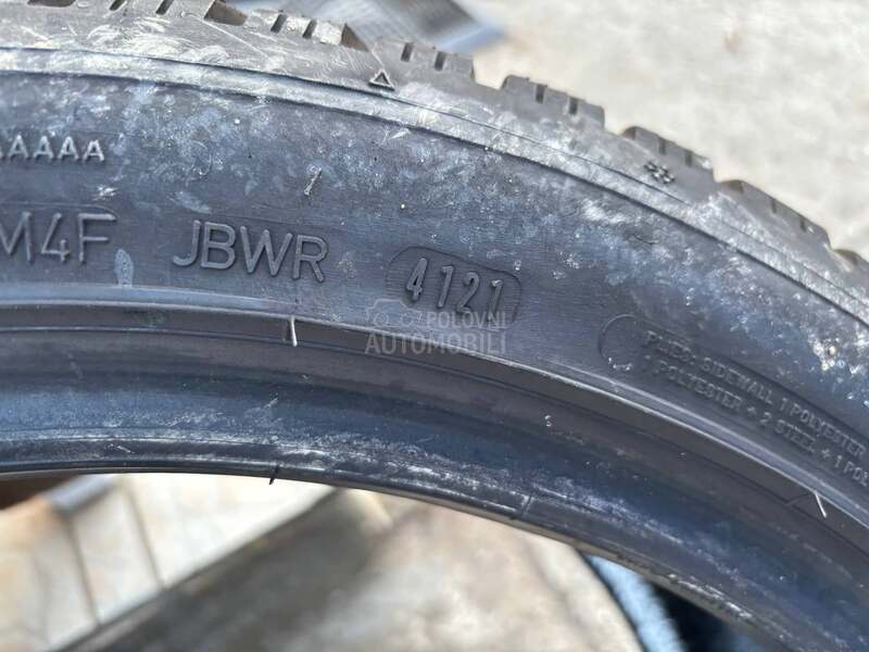 Dunlop 245/40 R18 Zimska