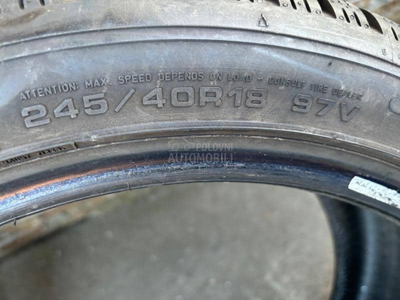 Dunlop 245/40 R18 Zimska