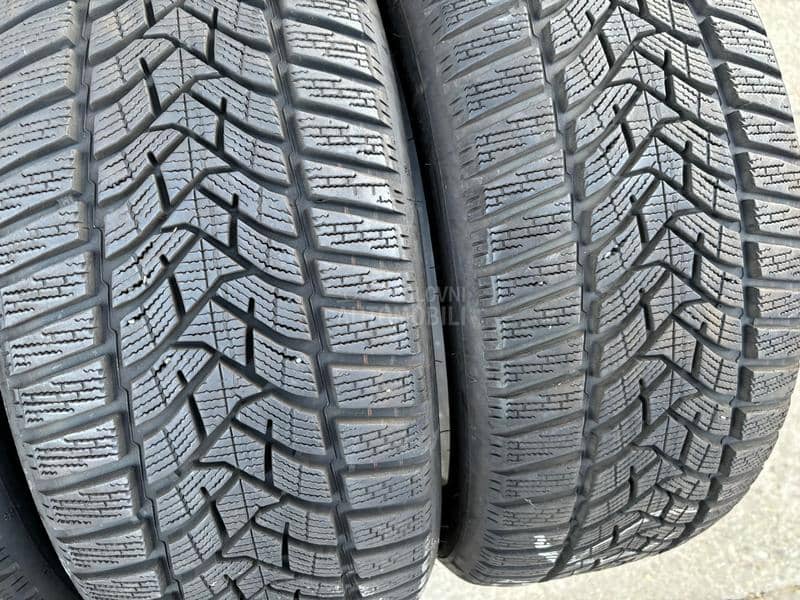 Dunlop 245/40 R18 Zimska