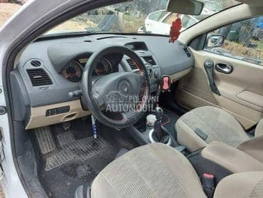 Centralna - središnja konzola za Renault Megane od 2003. do 2009. god.