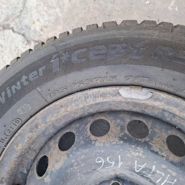 Hankook 195/65 R15 Zimska