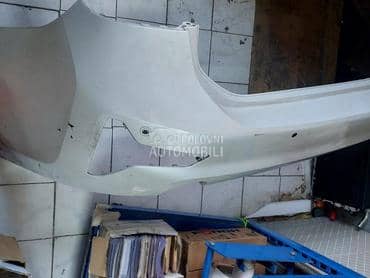 BRANIK za BMW 320, 325, 330 od 2018. do 2022. god.