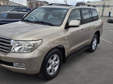 Toyota Land Cruiser lc 200