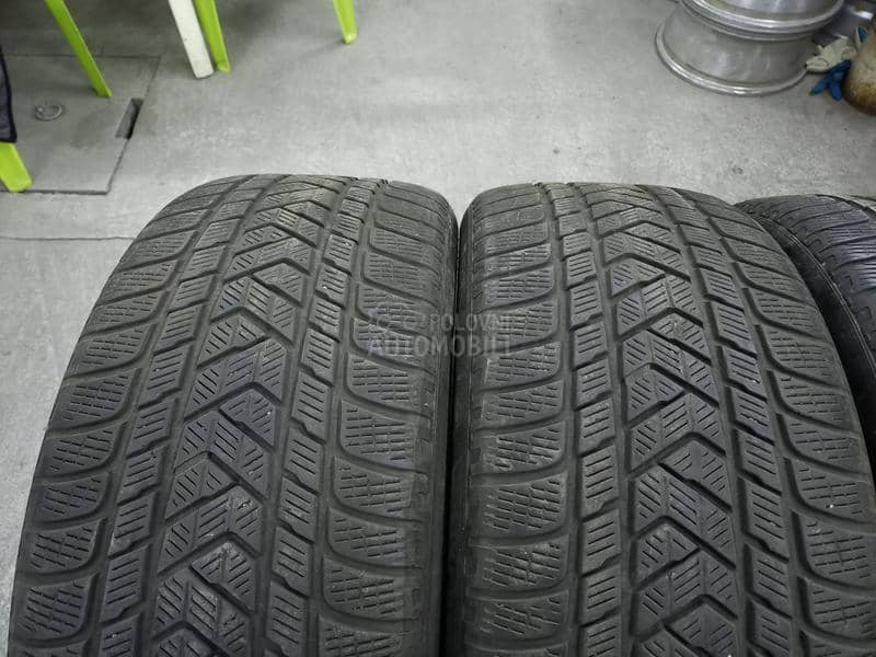 Pirelli 275/45 R21 Zimska