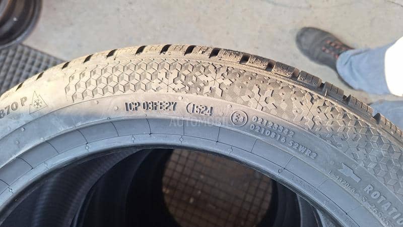 Continental 235/45 R17 Zimska