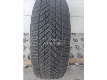 Nokian 215/65 R17 Zimska