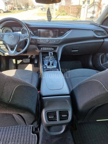 Opel Insignia 2.0