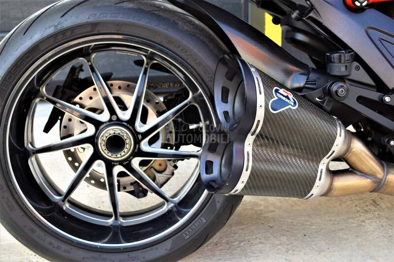 Ducati Diavel Carbon ABS
