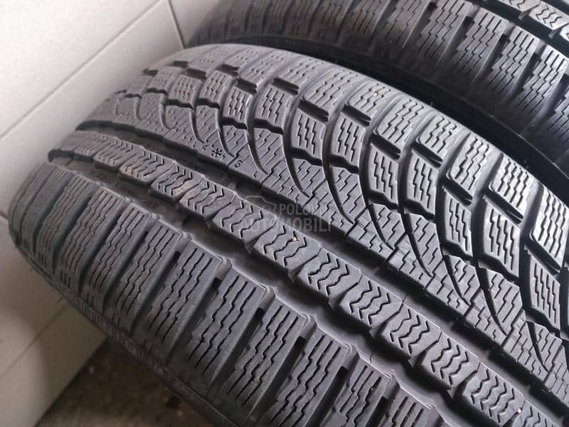 Nokian 245/40 R19 Zimska