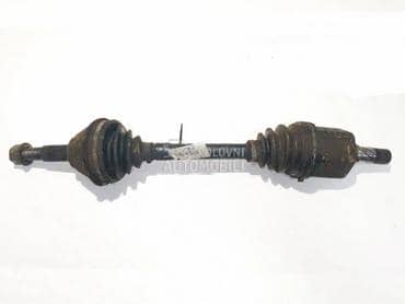 Poluosovina leva 2.0dCi za Nissan Qashqai od 2006. do 2013. god.