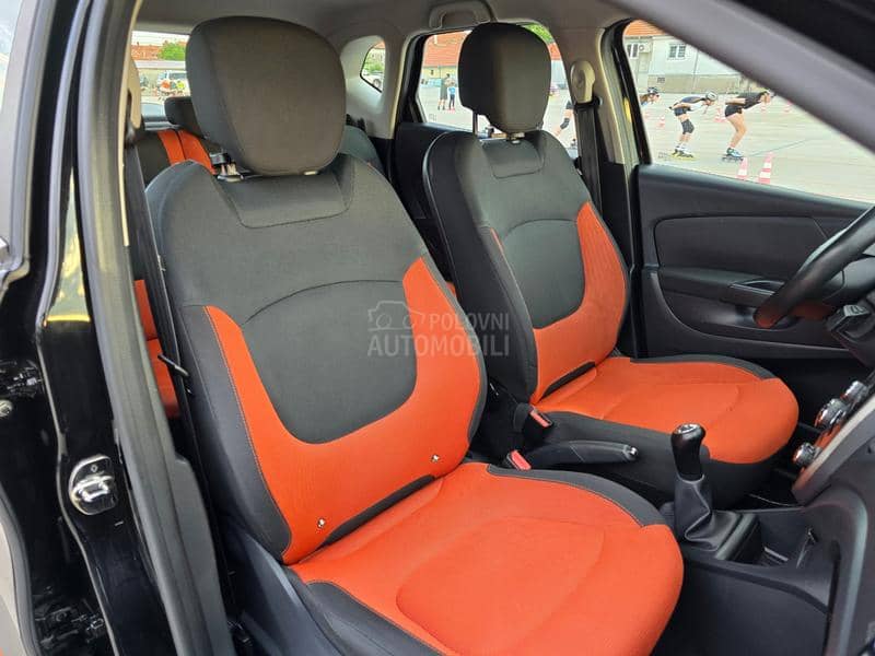 Renault Captur chocolate and orange