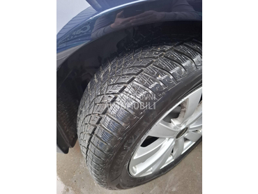 Goodyear 225/55 R17 Zimska